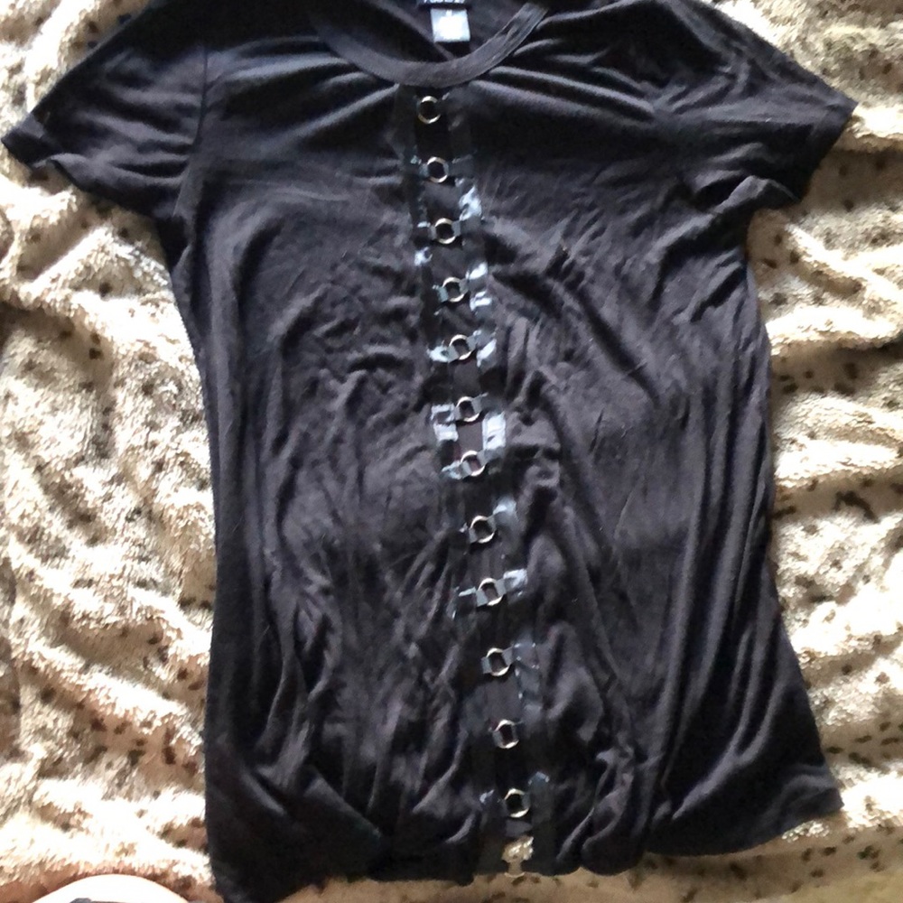 Black sexy basic tee - Picture 3 of 3